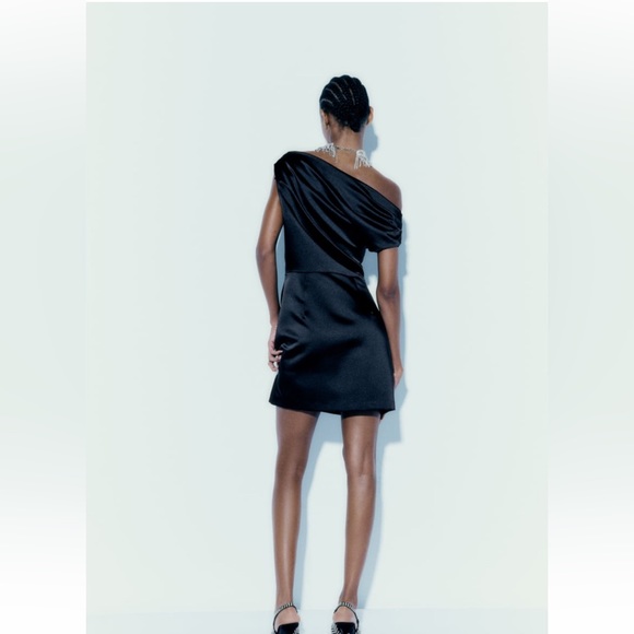 NWT ZARA SATIN DRESS , SIZE S - Picture 8 of 11